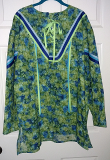 >Blue Green Variegated w/ Blue & Green Ribbons